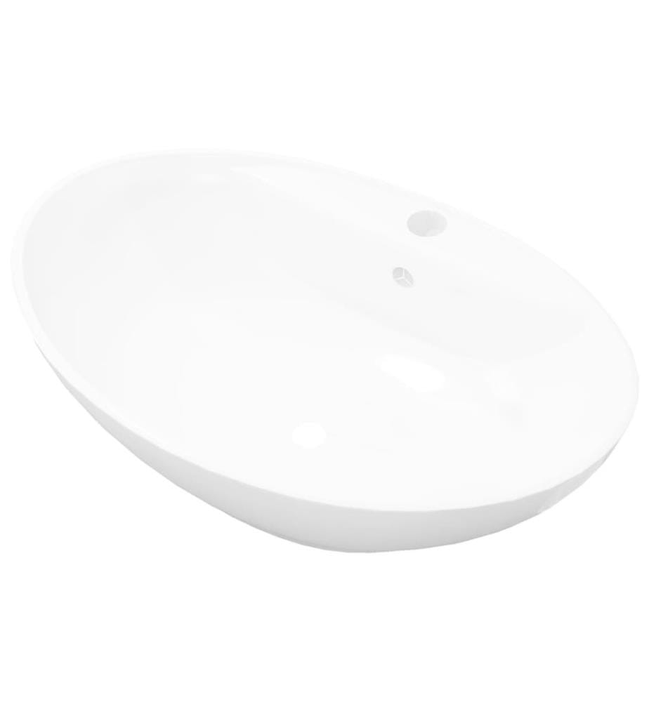Lavabo ovale en céramique avec trou de robinet