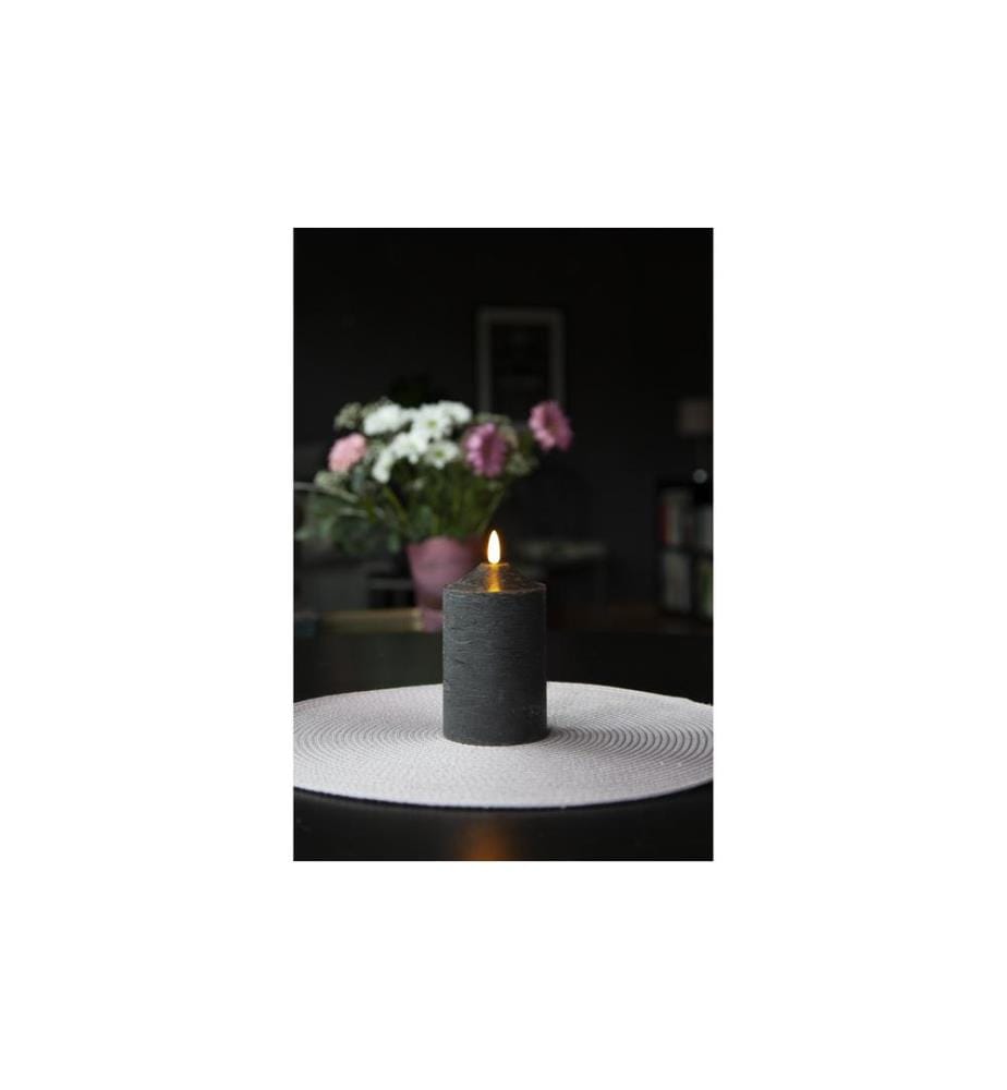 STAR TRADING - Bougie LED Pillar flame Ø 7.5 x 15 cm, Noir