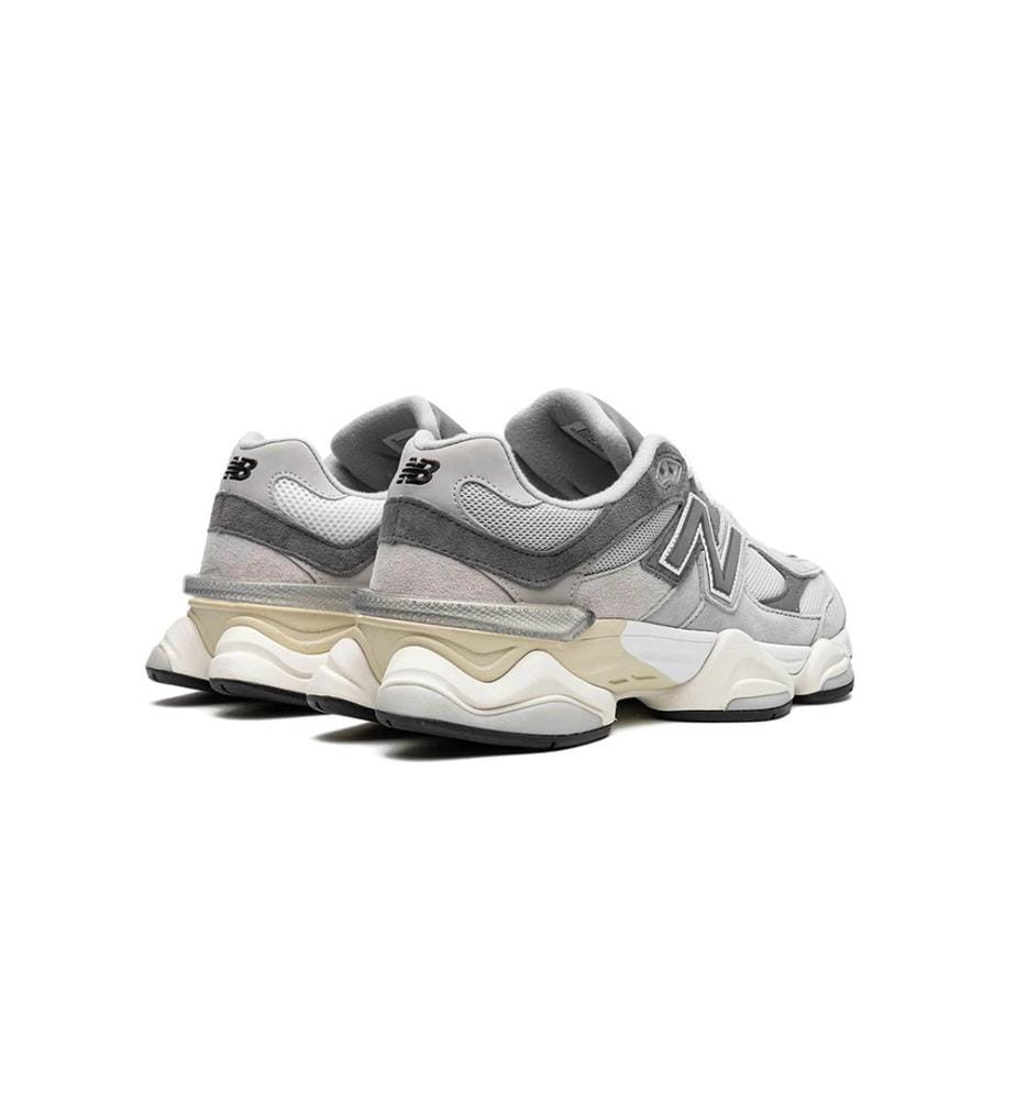 Sneakers 9060 - Grau