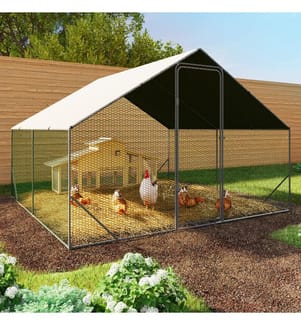 9m² chicken wire enclosure - 3x3m - Grey structure with green wire mesh, black netting and white sunshade