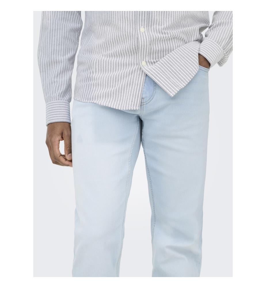 Jeans - Gebleichter hellblauer Denim