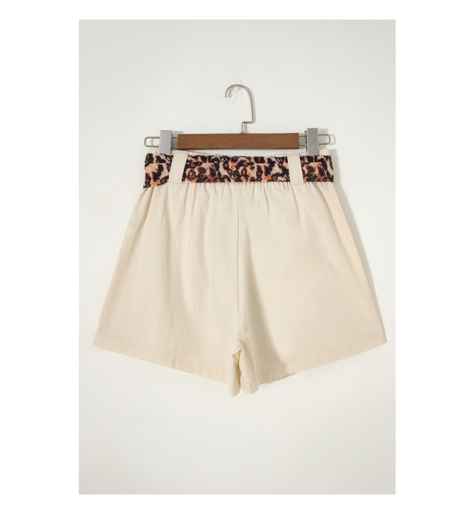 Short plissé à jambes larges et ceinture contrastée léopard couleur avoine