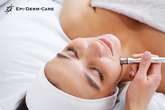 Diamant-Microdermabrasion und Ultraschall