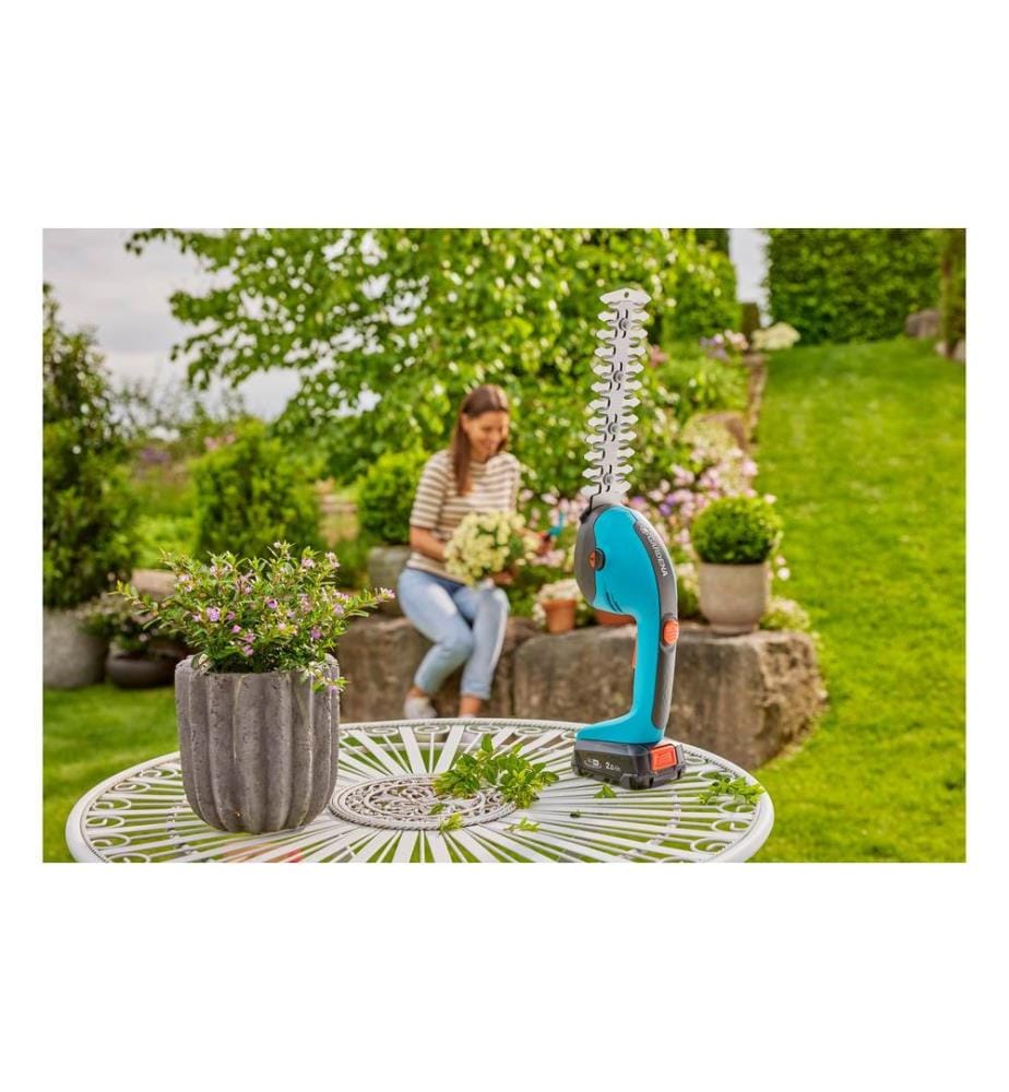 GARDENA PowerCut 20/18 V P4A Battery Grass/ Bush Shears