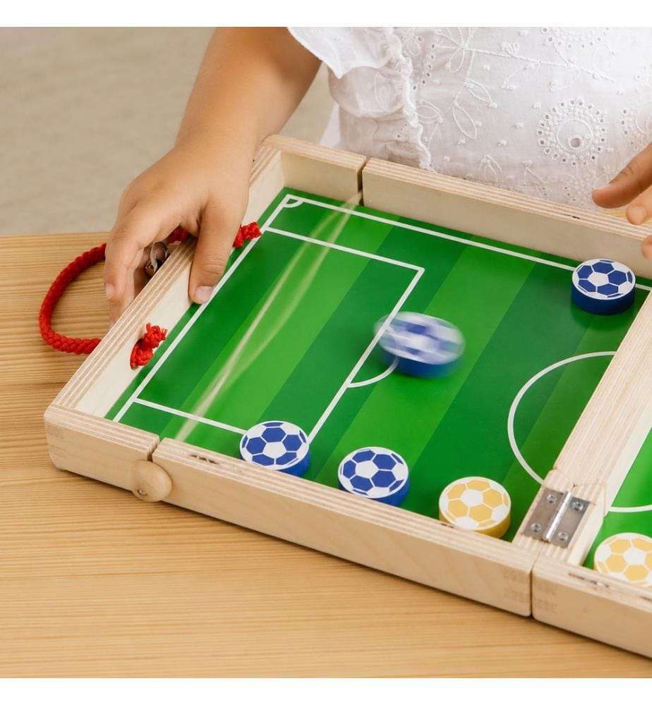 Fussball-Tor mit 10 Pucks – 60 x 39 x H 5,5 cm – FSC-zertifiziertes Holz