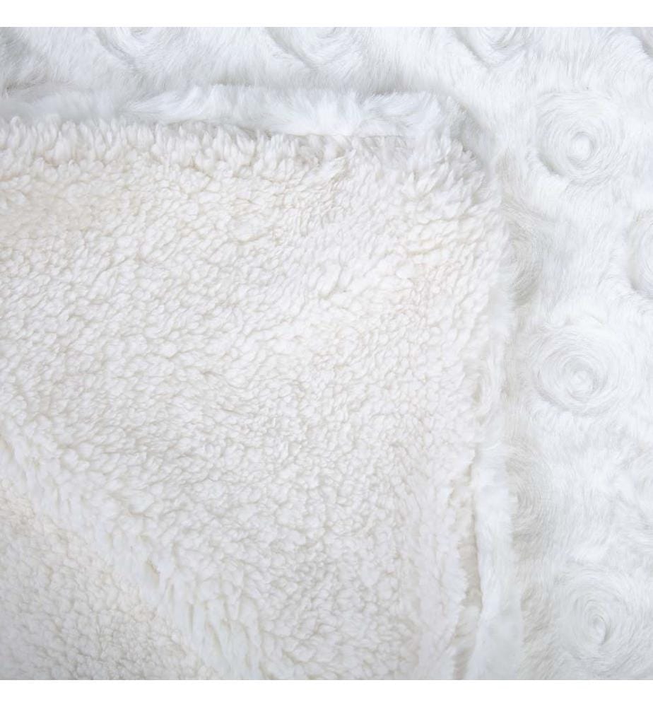 Tagesdecke Weiss 200 x 220 cm aus Polyester Accessoires Wunderbar geeignet für Schlaf- und Wohnbereich  Rechteckig Modernes Design