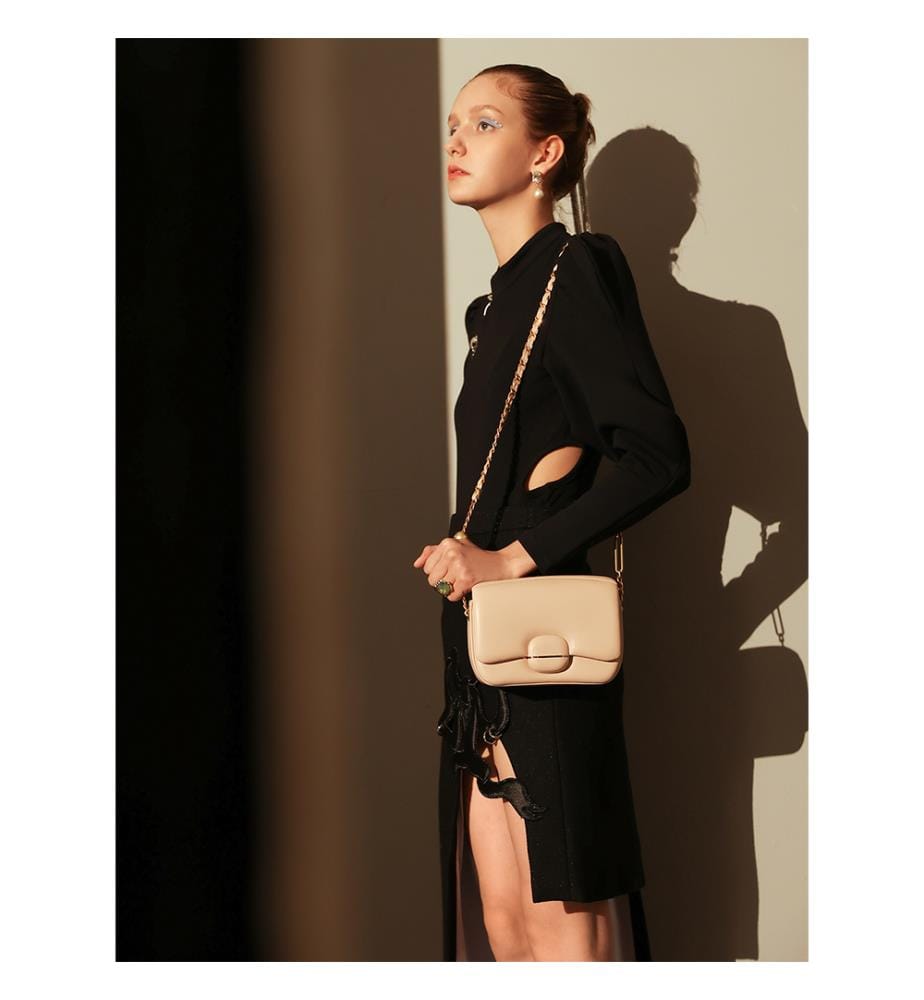 Strukturierte Schnallen-Tasche - Nude
