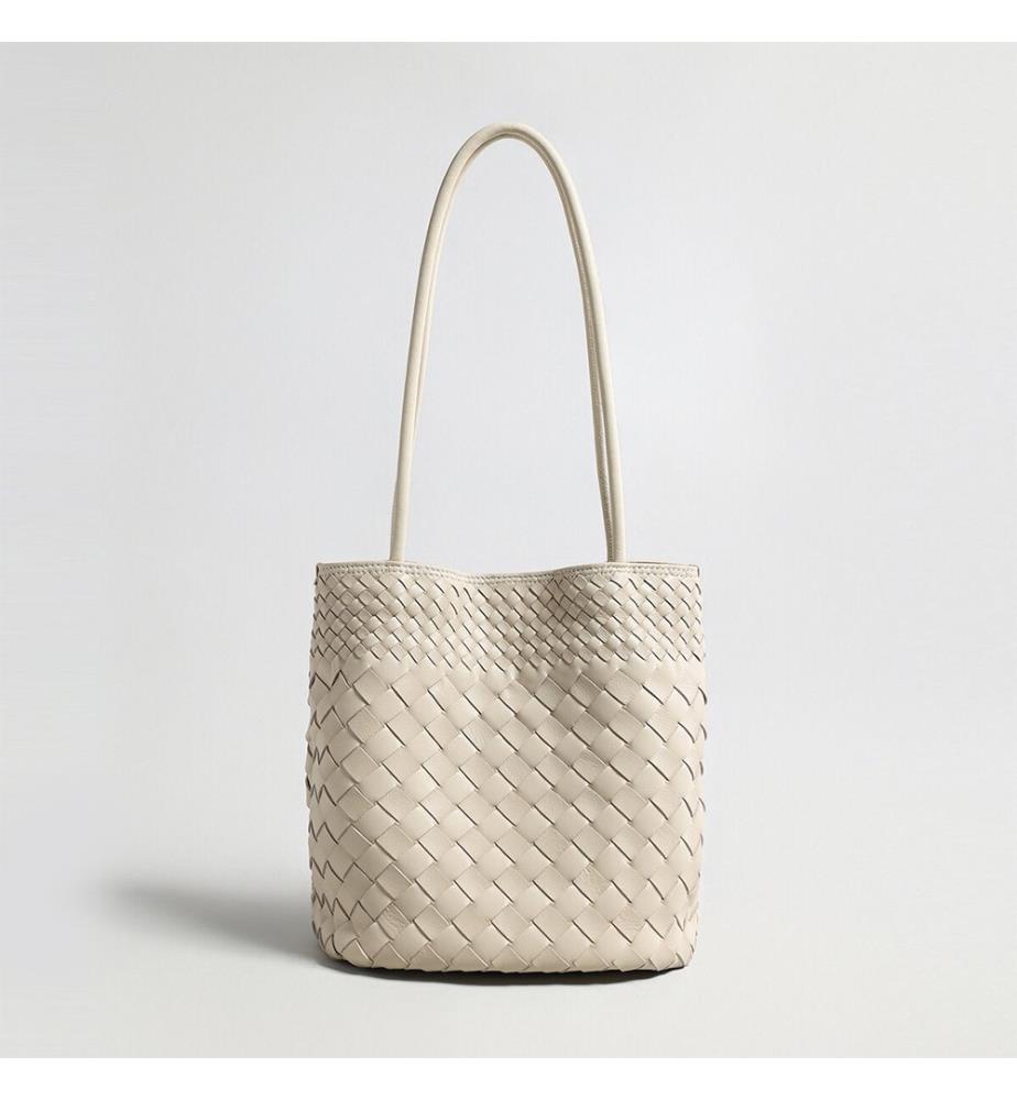 Einkaufstasche Eimer aus geflochtenem Leder - Ivory