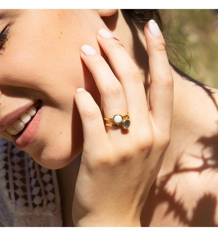 Cléa Ring - White and Grey