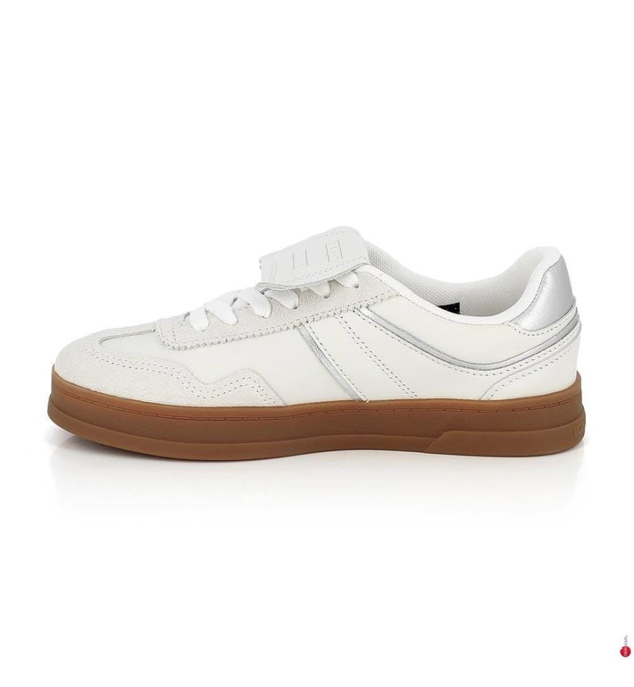 Sneakers - Weiss und Silber