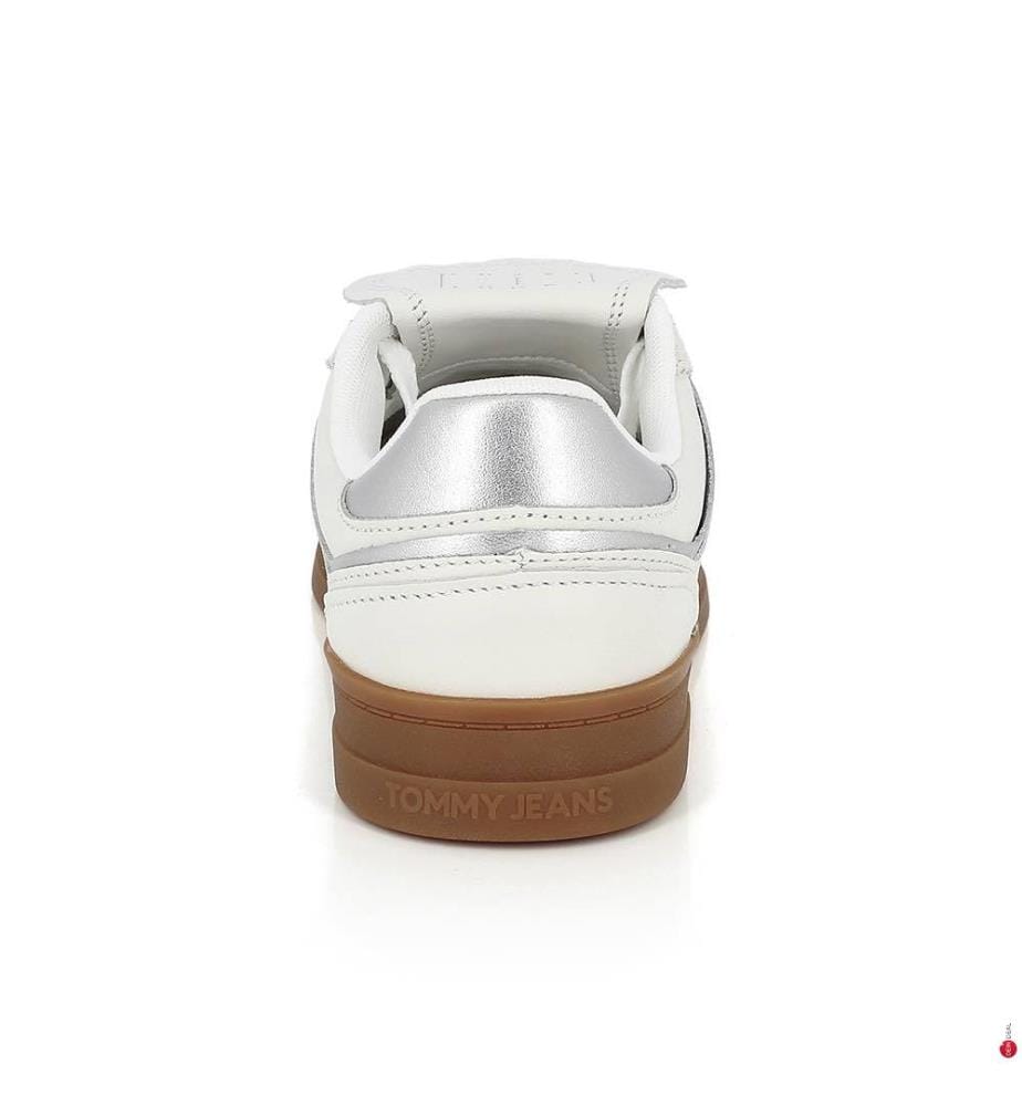 Sneakers - Weiss und Silber