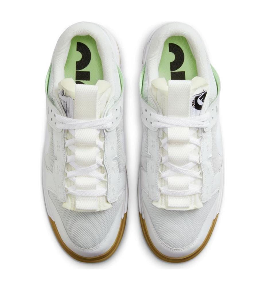 Sneakers – Grau