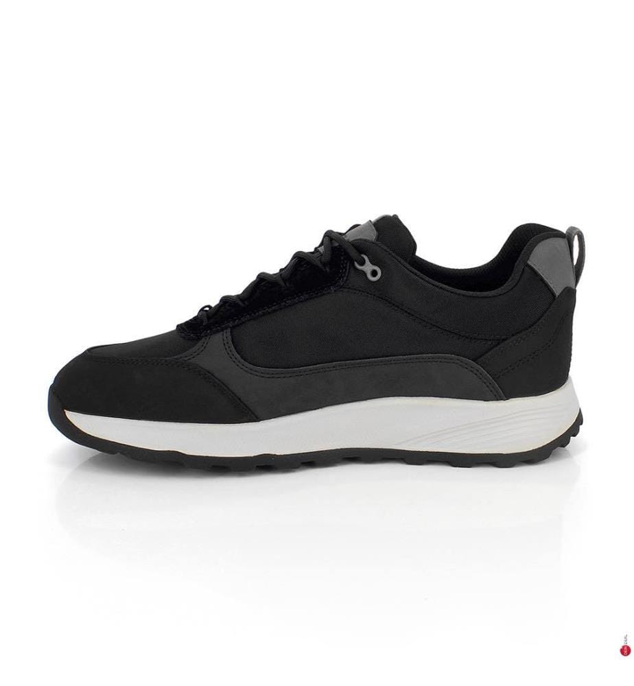 Sneaker – Schwarz
