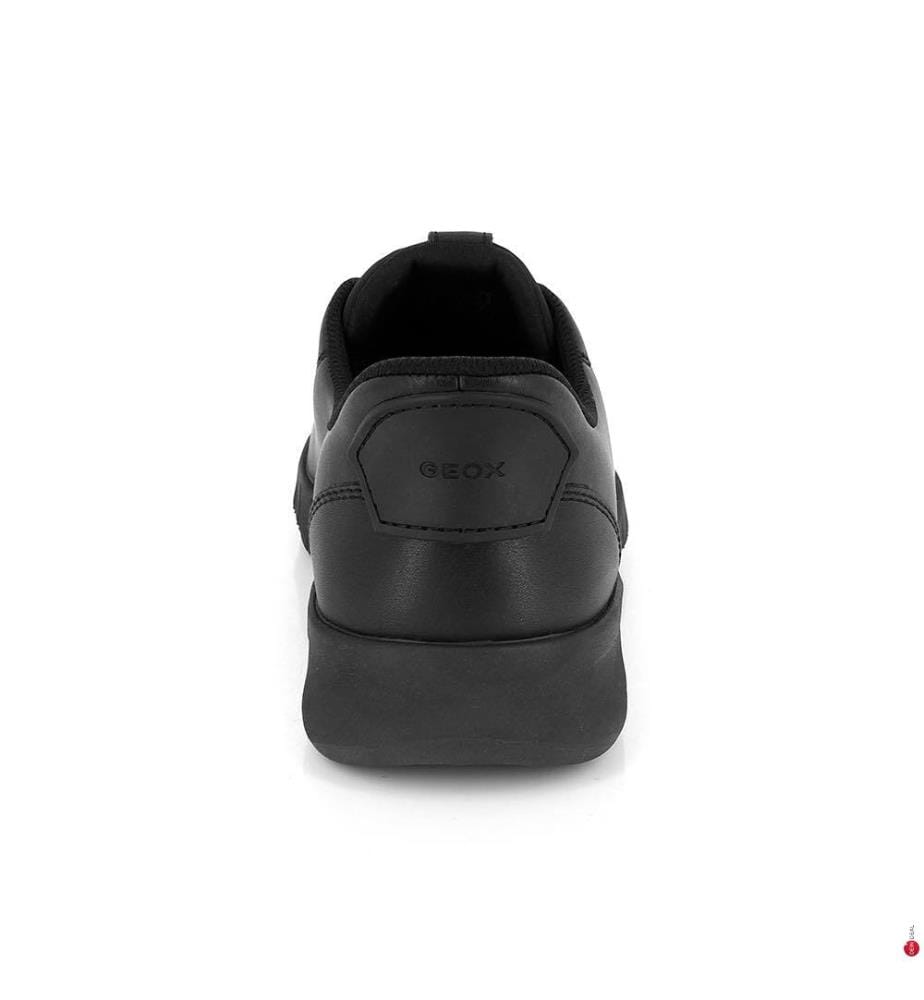 Sneaker – Schwarz