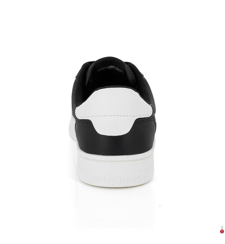 Sneaker – Schwarz