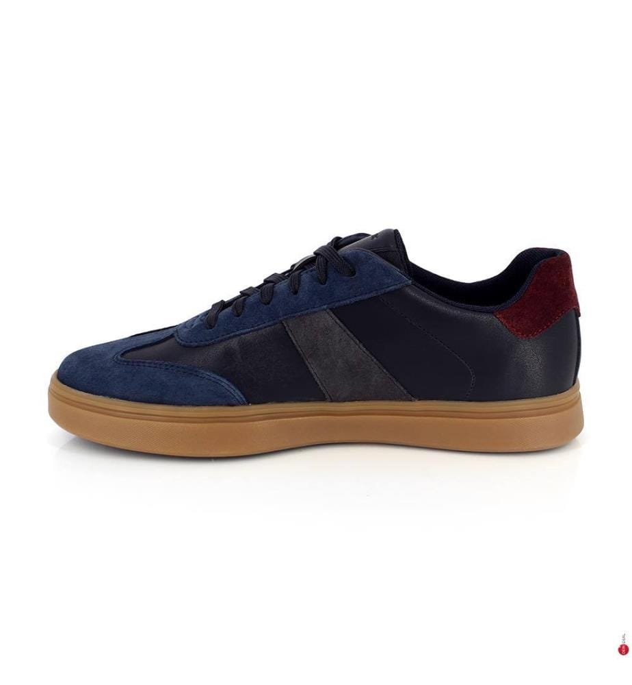 Sneaker – Marineblau