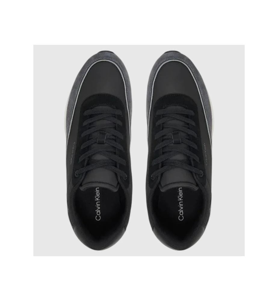 Sneaker – Schwarz