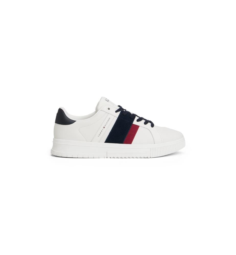 Sneaker – Weiss