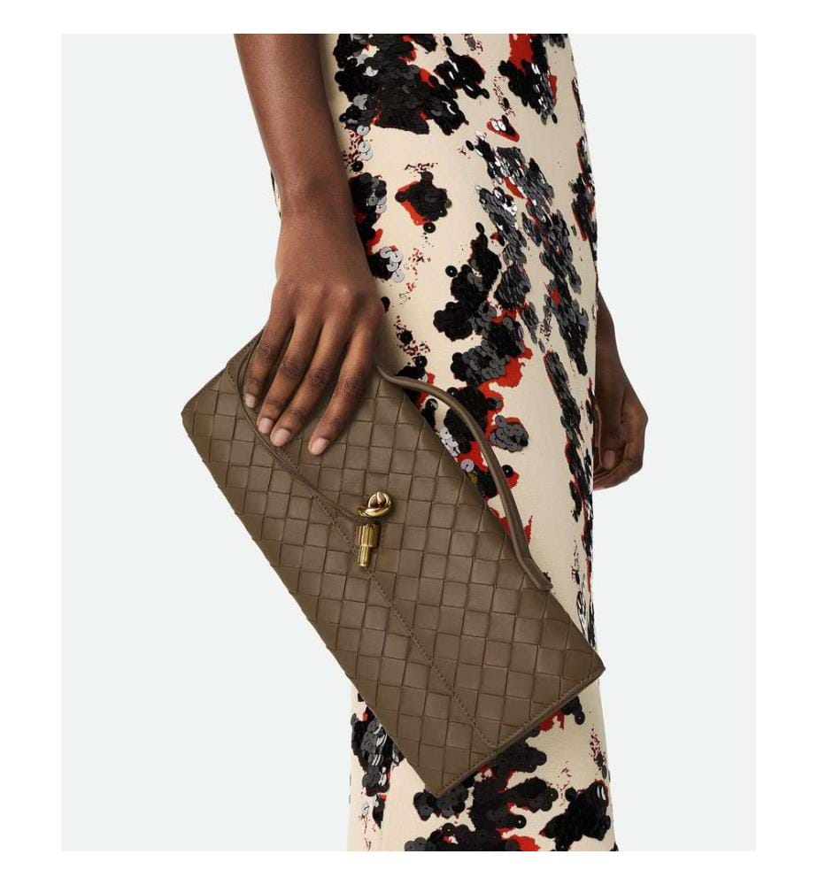 Andiamo Clutch – Pinecone M-Messing