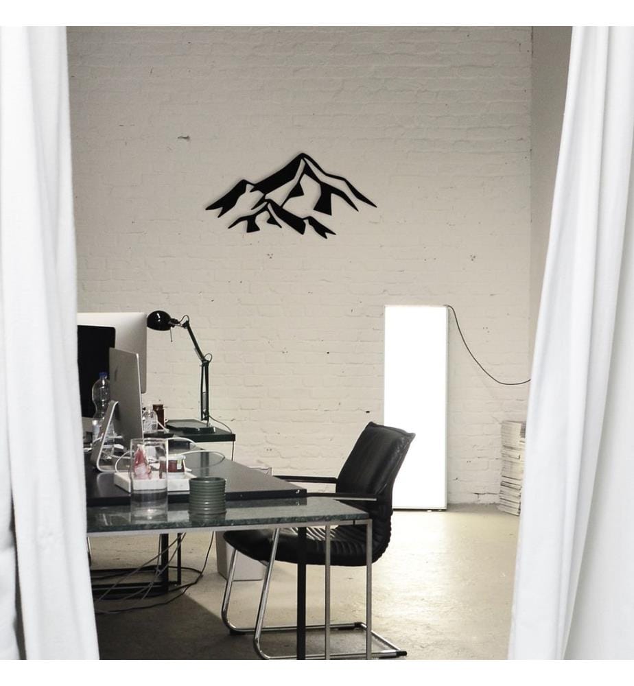 Dekoratives Wandaccessoire aus schwarzem Metall