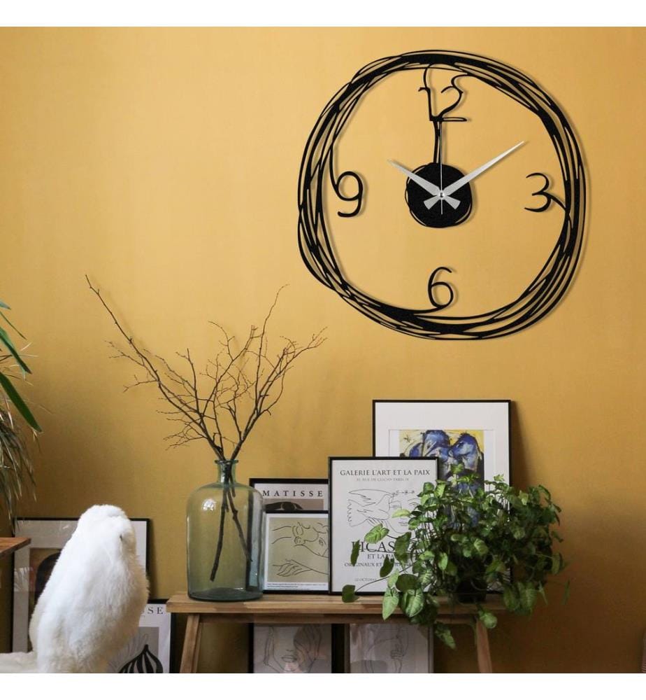 Decorative metal wall clock - Black