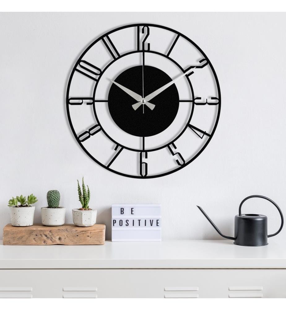 Decorative metal wall clock - Black
