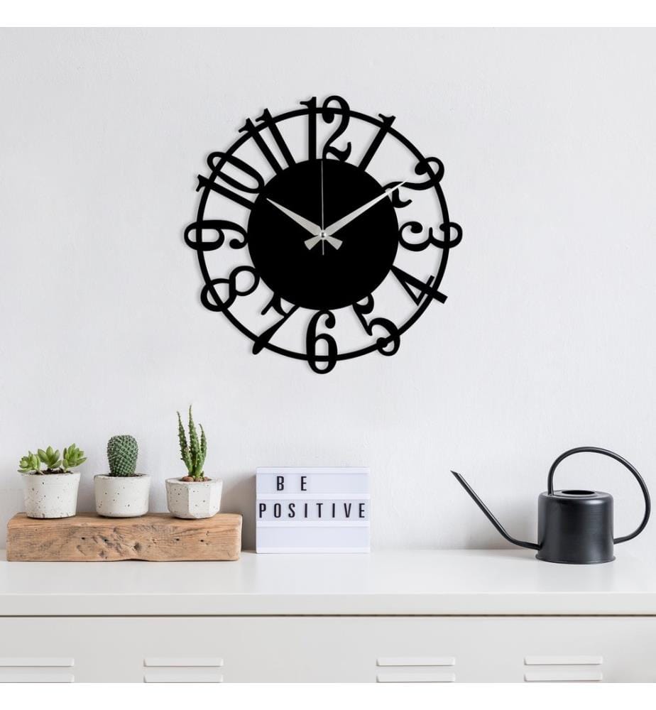 Decorative metal wall clock - Black