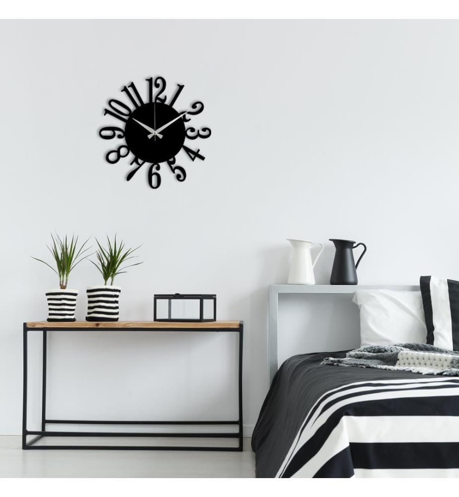 Decorative metal wall clock - Black