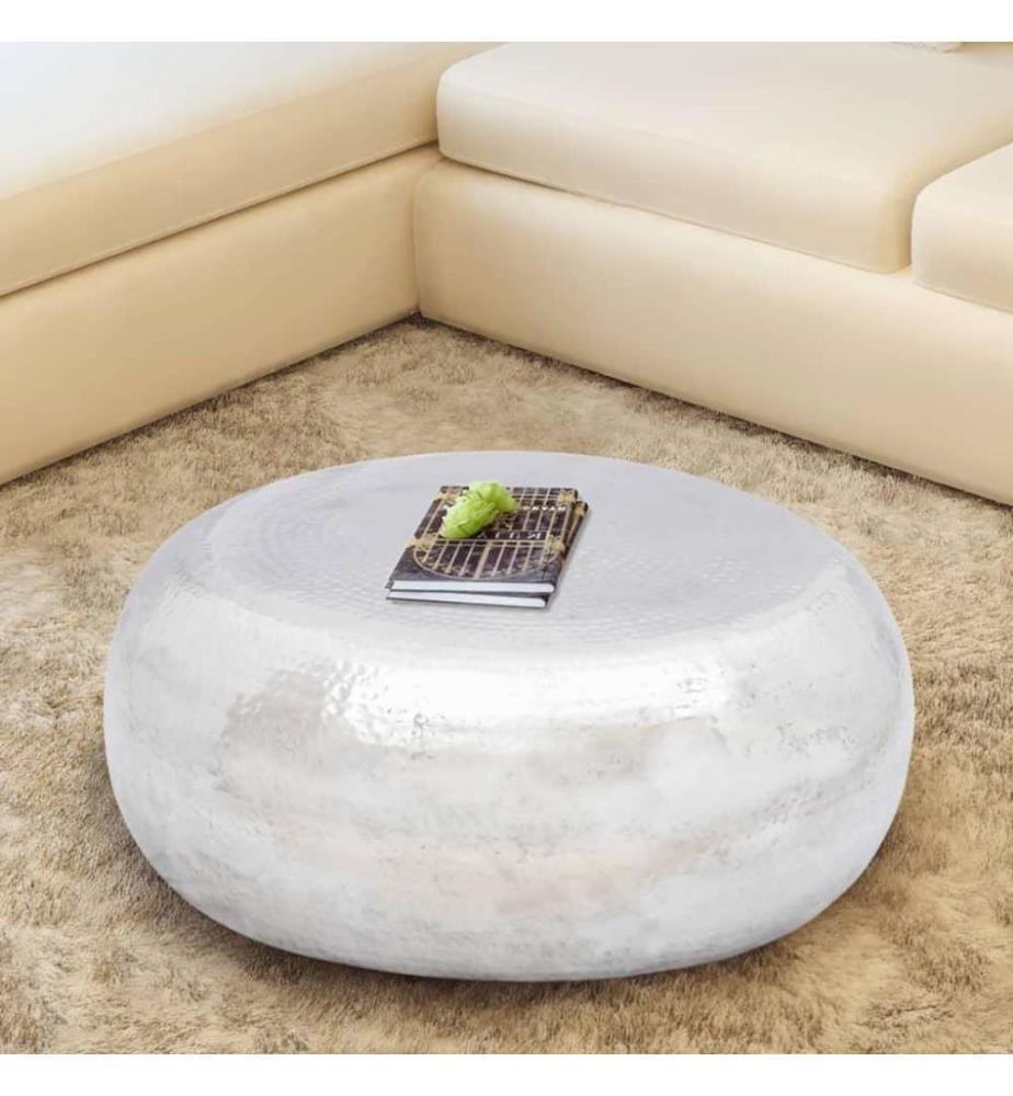 Couchtisch aus gehämmertem Aluminium Silbern