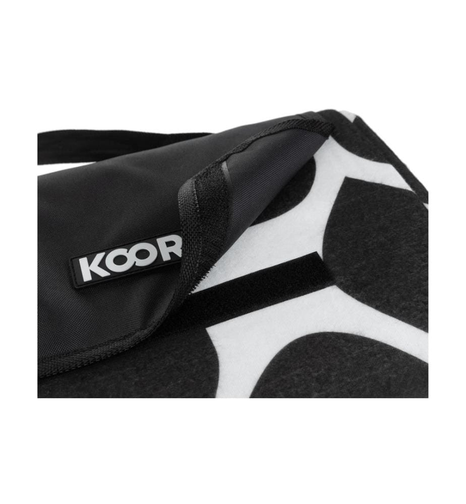 KOOR - Picknickdecke Ornamental, Schwarz/Weiss 135 x 160 cm