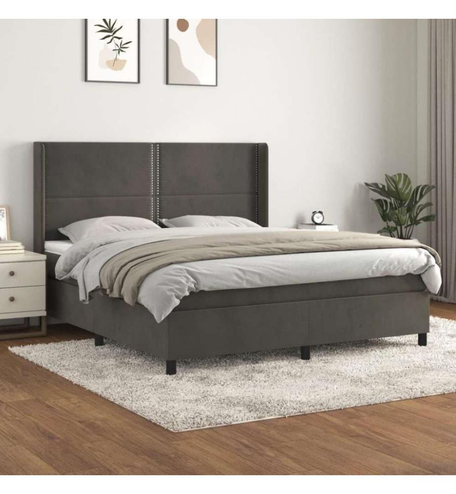 Boxspringbett mit Matratze Dunkelgrau 180x200 cm Samt