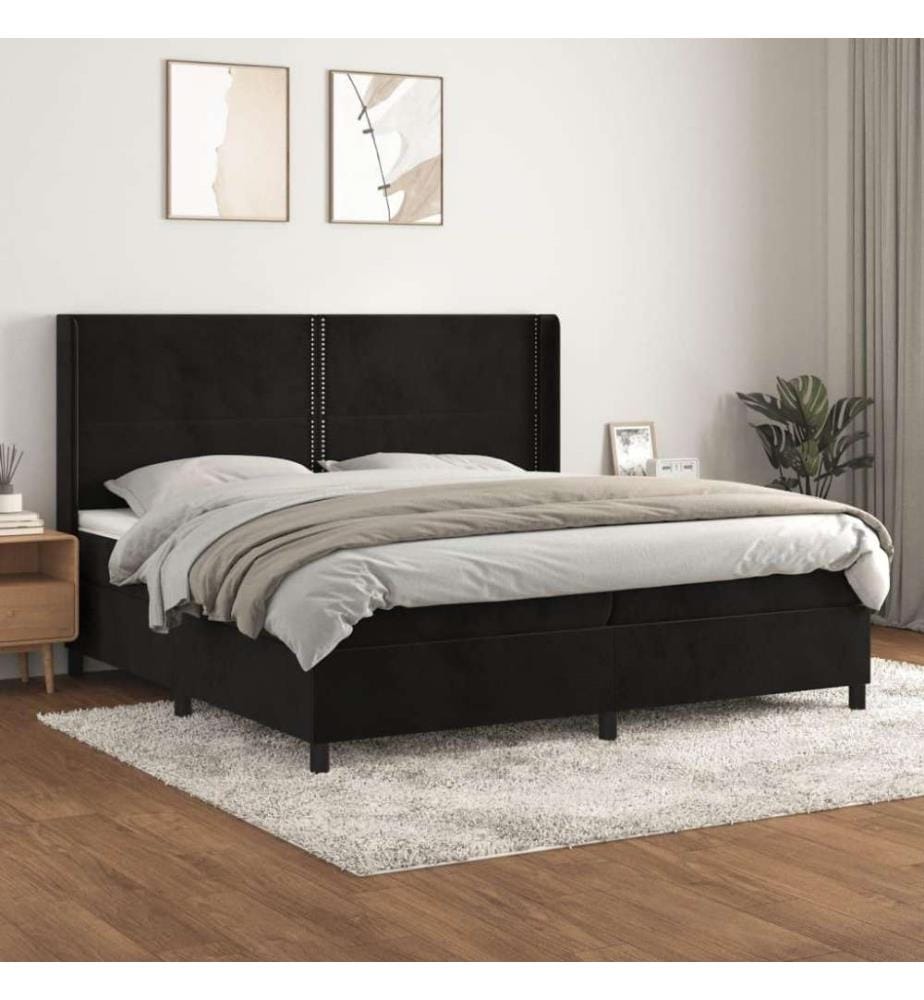 Boxspringbett mit Matratze Schwarz 200x200 cm Samt