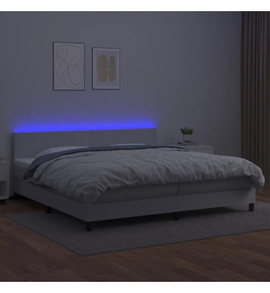 Boxspringbett mit Matratze & LED Weiss 200x200 cm Kunstleder