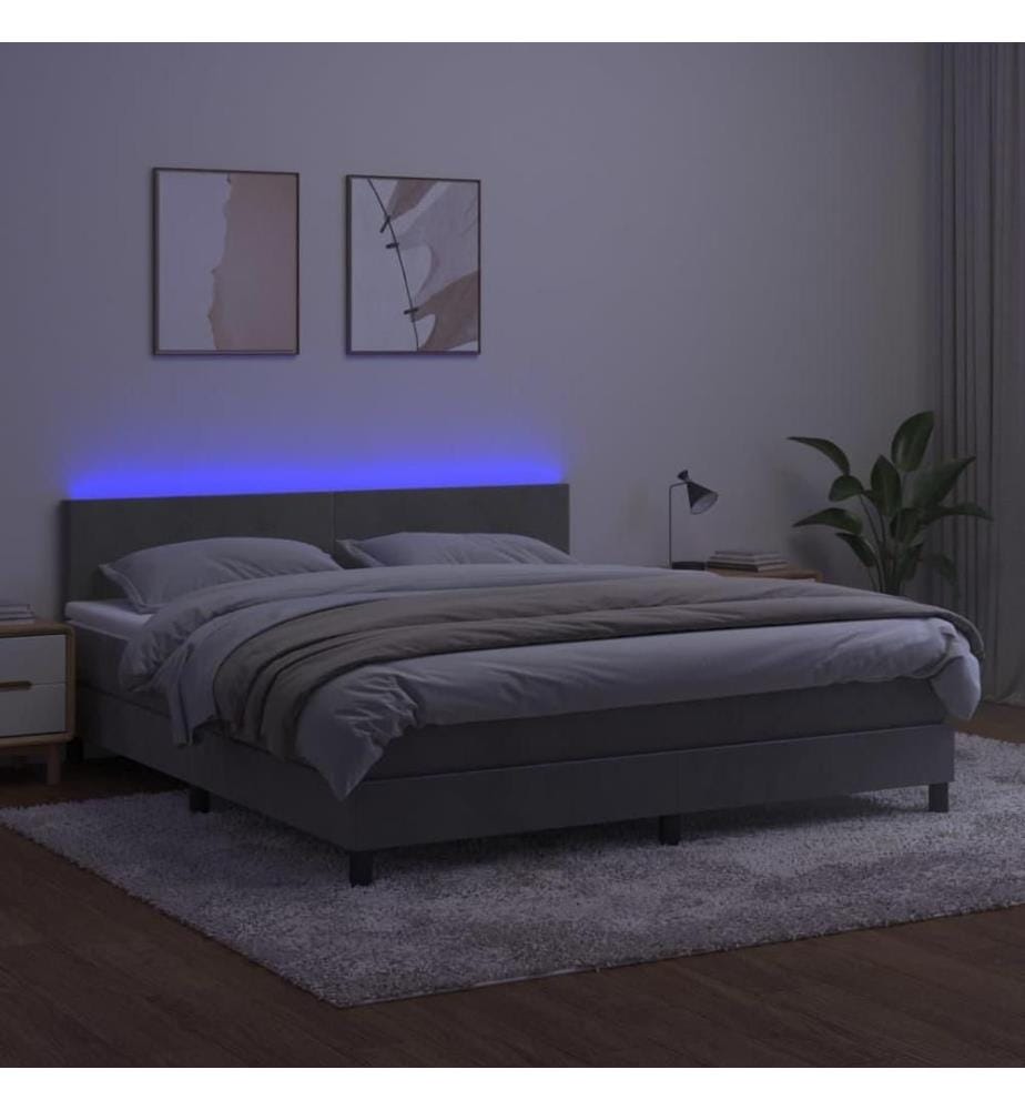 Boxspringbett mit Matratze & LED Hellgrau 180x200 cm Samt