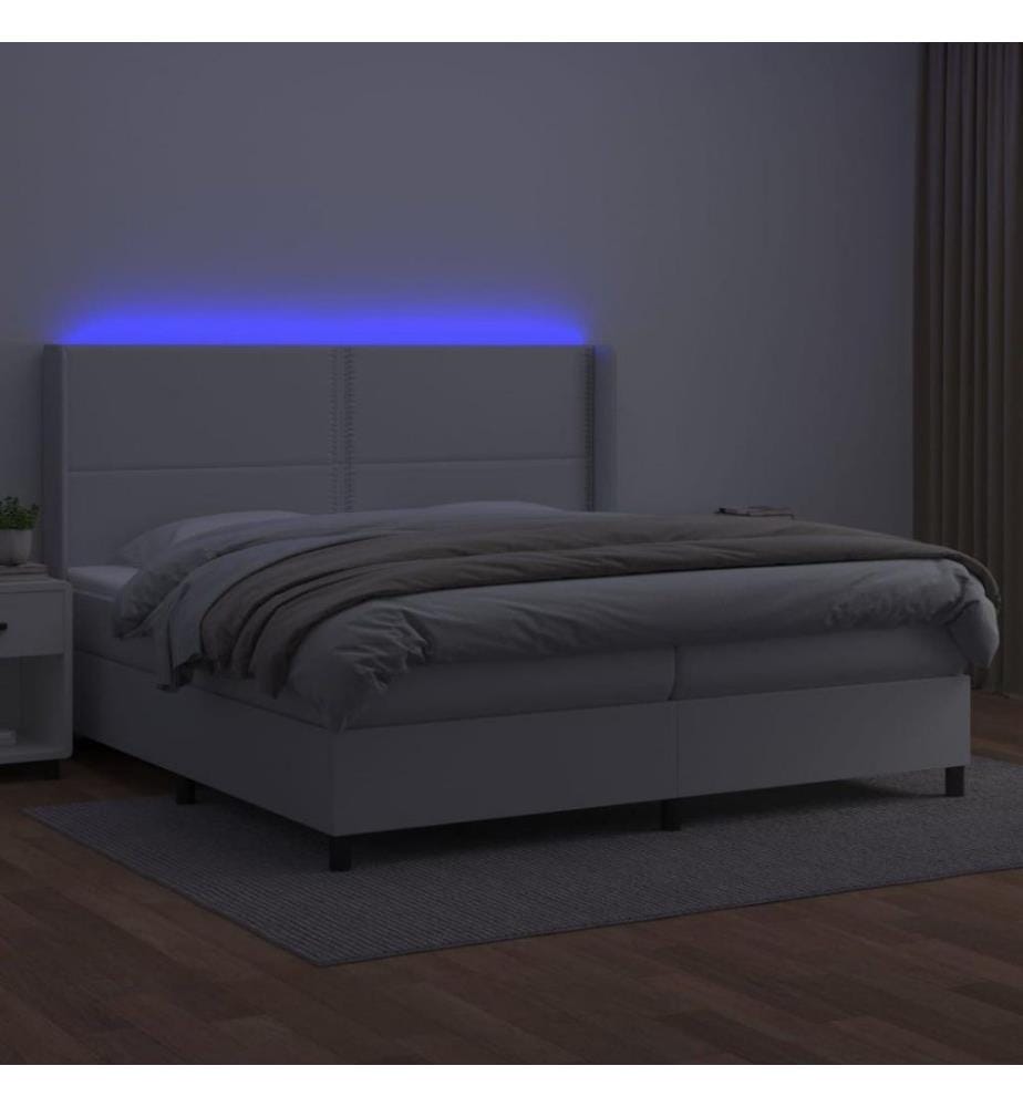 Boxspringbett mit Matratze & LED Weiss 200x200 cm Kunstleder