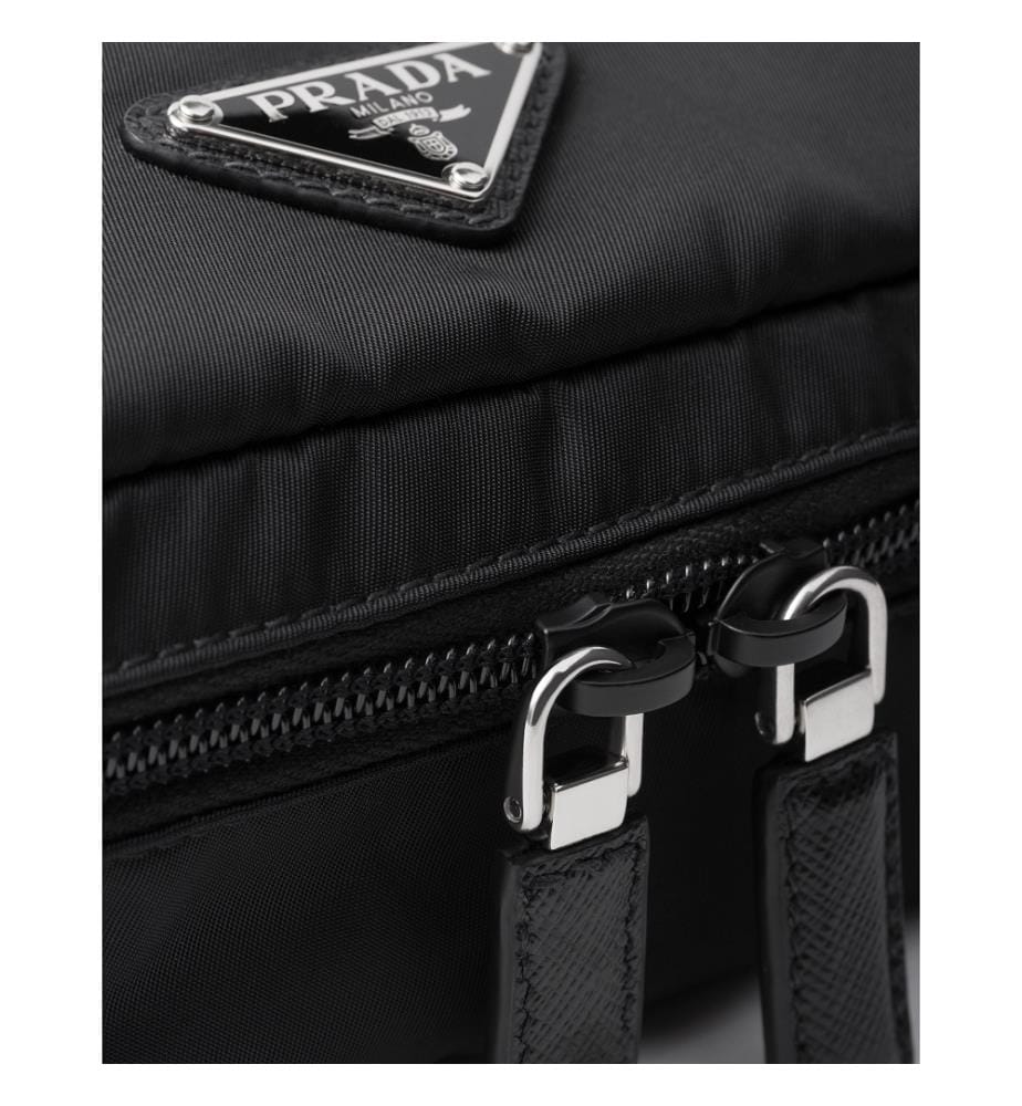 Re-Nylon-Reissverschlusstasche, mittelgross – Schwarz