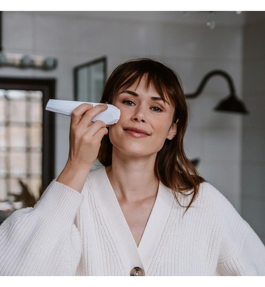 Lumix Pro Facial Massager - White