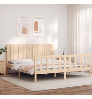 Massivholzbett mit Kopfteil