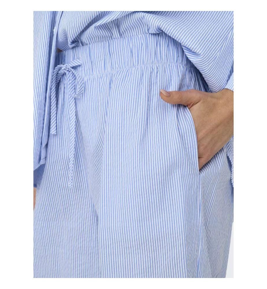 Shorts - Cloud Dancer Blue Stripes