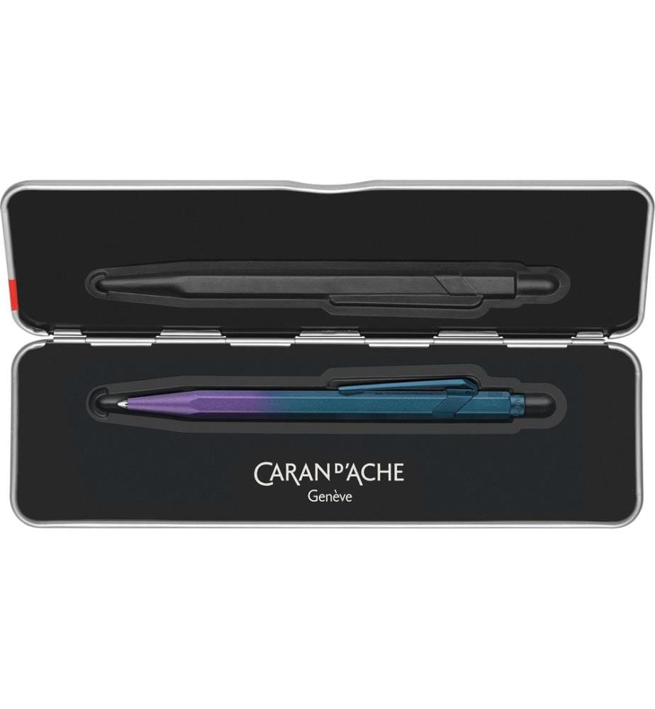 CARAN D'ACHE - Stylo bille 849 Claim your Style 5, 1 mm, Violet de mer