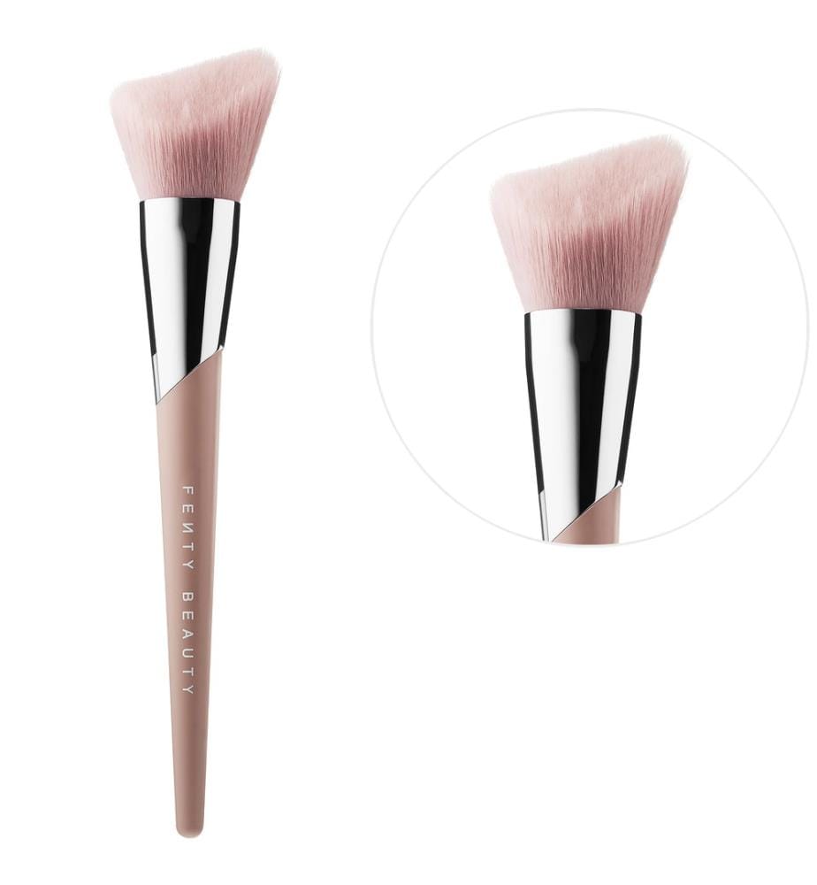 Fenty Beauty Cheek Hugging Bronzing Brush