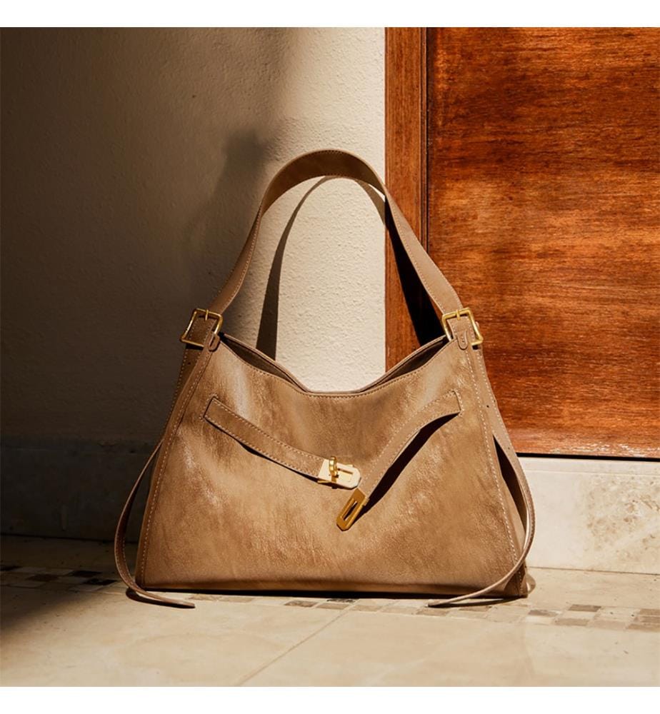 Luxe Slouch Lock Shoulder Bag - Camel