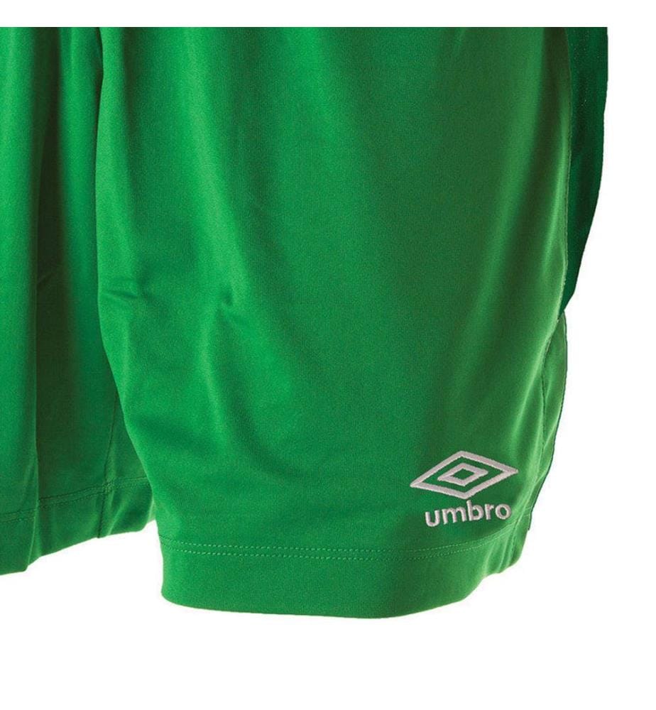 Umbro - "Club II" Shorts für Kinder