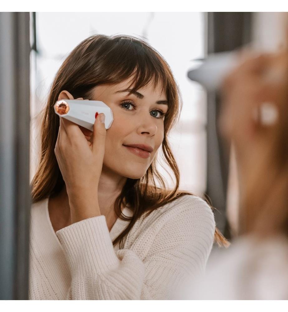 Lumix Pro Facial Massager - White