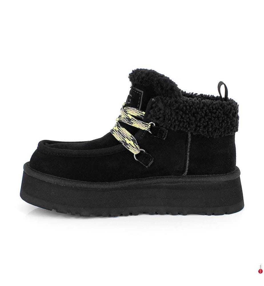 Gefütterte Stiefel - Schwarz