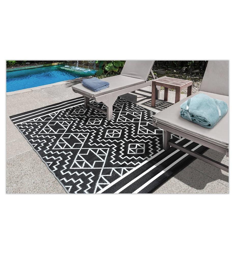 Outdoor-Teppich rechteckig 160 x 240 cm Inca Ethno -Muster - Schwarz