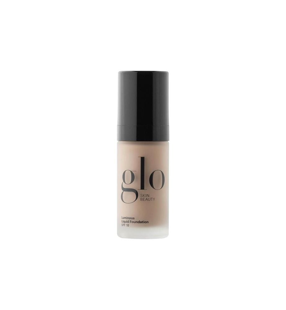 Glo Skin Beauty Luminous Liquid Foundation Naturelle SPF 18 Naturel