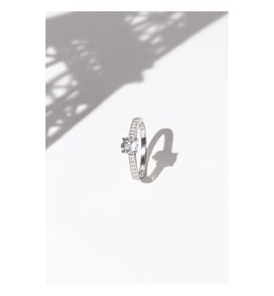 Ring Hera - Weissgold 375/1000