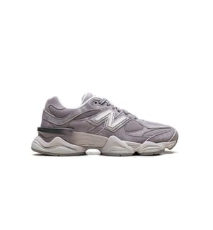 Sneakers 9060 - Trüffel und Ecru