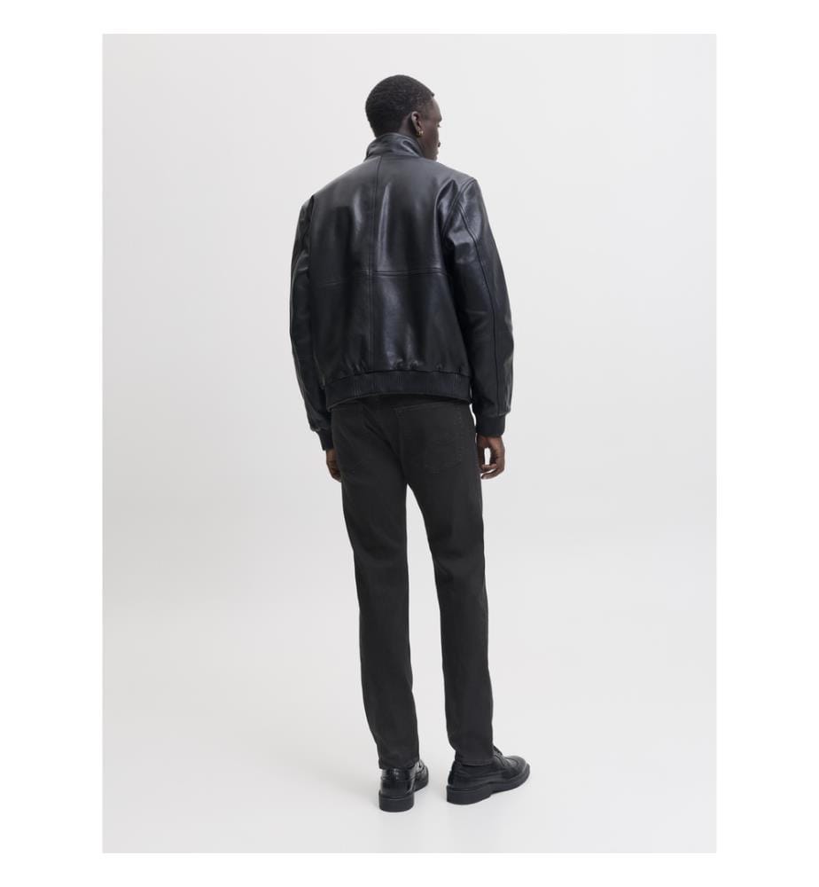 Jeans mit konischer Passform – Schwarz